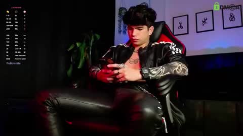 Lyle Bennett Freelance Model online show from 02-13-26, 11:50