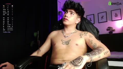 Snapshot of lylebennett_ chatting on 04-10-26, 11:42 Lyle Bennett Freelance Model online show from 04-10-26, 11:42