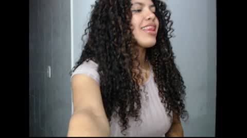 lylii_evans online show from 01-07-25, 03:35