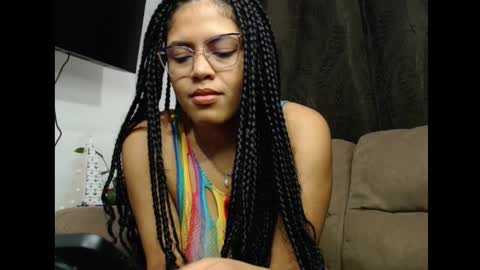 lylii_evans online show from 10-04-25, 12:19