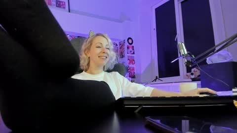 Snapshot of lylithskye chatting on 12-11-24, 02:33 Lylith Skye NO NUDE model online show from 12-11-24, 02:33