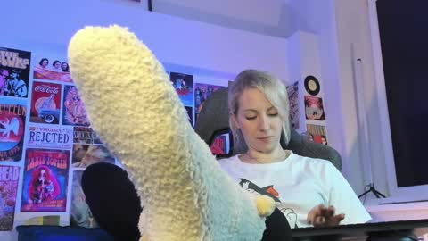 Snapshot of lylithskye chatting on 01-16-25, 04:39 Lylith Skye NO NUDE model online show from 01-16-25, 04:39