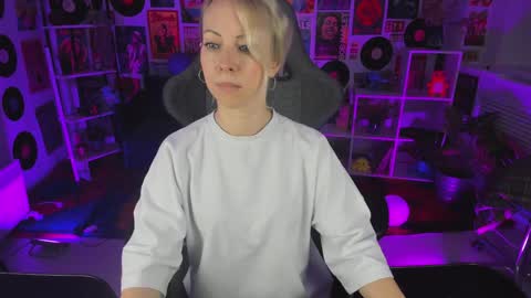 Snapshot of lylithskye chatting on 01-29-25, 10:37 Lylith Skye NO NUDE model online show from 01-29-25, 10:37