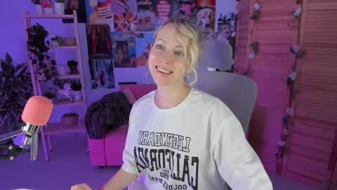 Snapshot of lylithskye chatting on 02-23-25, 07:49 Lylith Skye NO NUDE model online show from 02-23-25, 07:49