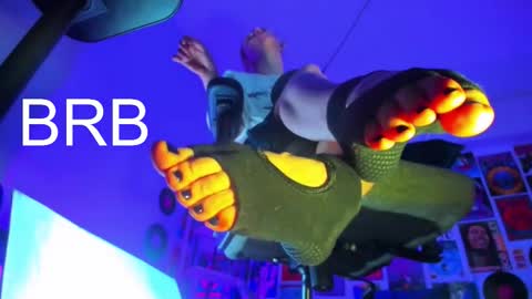 Snapshot of lylithskye chatting on 10-11-25, 10:25 Lylith Skye NO NUDE model online show from 10-11-25, 10:25