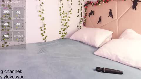 Snapshot of lyly_loveyou chatting on 10-25-25, 05:48 Lyly online show from 10-25-25, 05:48