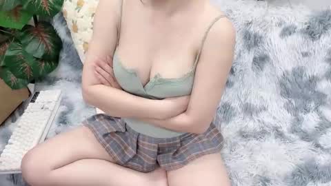 lyly_sweet97 online show from 05-08-26, 02:17