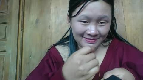 Snapshot of lylymai chatting on 09-30-25, 08:52 lylymai online show from 09-30-25, 08:52