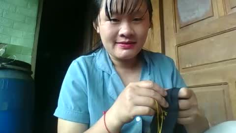 Snapshot of lylymai chatting on 10-17-25, 02:15 lylymai online show from 10-17-25, 02:15