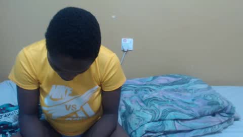 lyn_anna online show from 02-18-25, 07:10