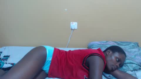 lyn_anna online show from 02-19-25, 08:01