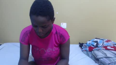 lyn_anna online show from 02-25-25, 12:03