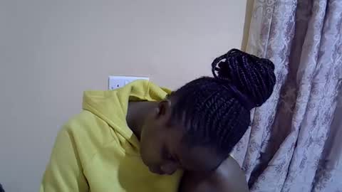 lyn_anna online show from 09-29-25, 07:08