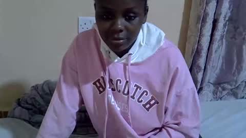 lyn_anna online show from 10-25-25, 09:20