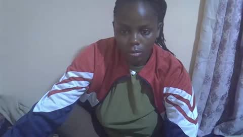 lyn_anna online show from 12-15-25, 04:17