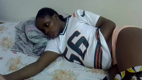 lyn_anna online show from 06-21-26, 07:05