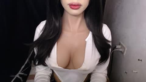 Lyn online show from 03-23-26, 11:47