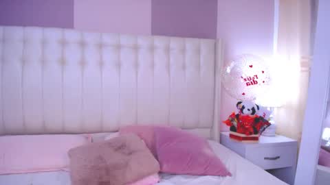 Snapshot of lyn_smith_ chatting on 02-01-25, 05:26 Lyn online show from 02-01-25, 05:26