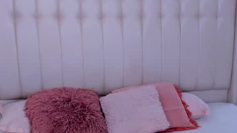 Snapshot of lyn_smith_ chatting on 09-16-25, 11:22 Lyn online show from 09-16-25, 11:22