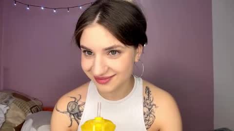 Lina online show from 02-05-26, 03:49