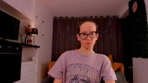 Sara online show from 02-03-25, 10:43