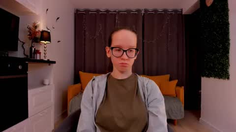 Sara online show from 02-10-25, 07:17