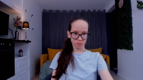 Sara online show from 03-03-25, 04:24