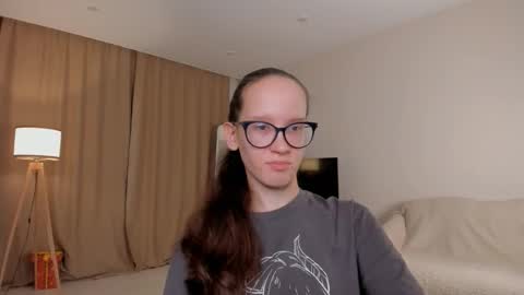 Sara online show from 10-07-25, 04:26