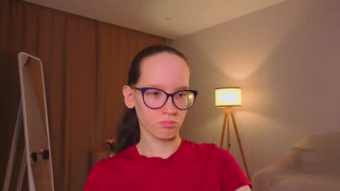 Sara online show from 02-21-26, 04:19