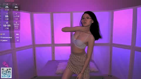 Suki online show from 02-06-25, 01:16