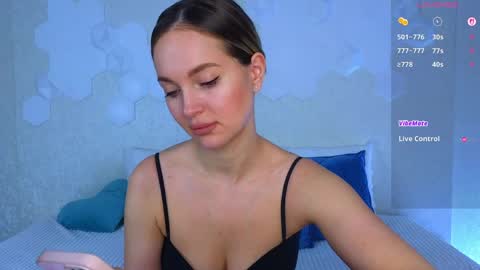 Snapshot of lynna_sparks chatting on 04-10-26, 03:34 Lana online show from 04-10-26, 03:34