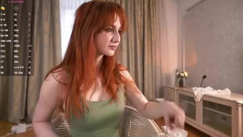 Snapshot of lynnalltop chatting on 03-06-25, 04:08 Natasha online show from 03-06-25, 04:08