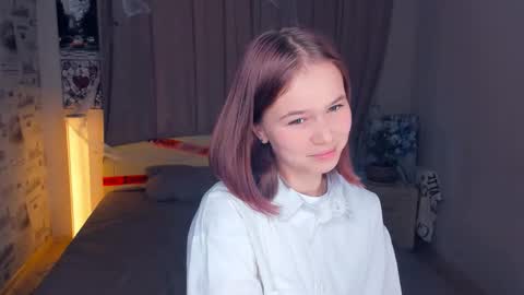 Cozy Lynns room online show from 11-12-25, 09:42