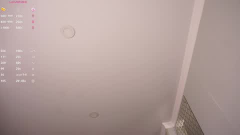 Lola online show from 05-12-26, 05:04