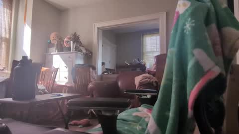 J online show from 03-22-26, 08:12