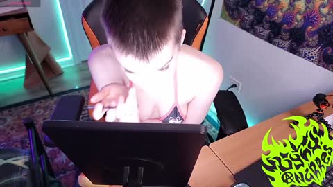 Lynx Anarres online show from 12-19-24, 12:34