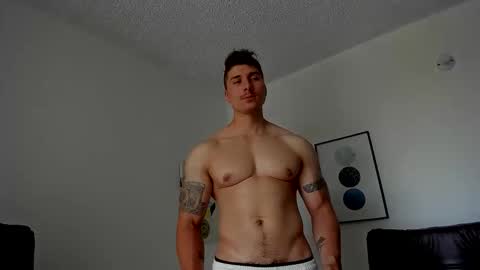 Lyonel online show from 04-24-26, 04:20