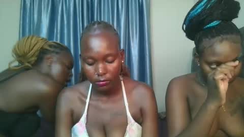 Chloe online show from 02-08-26, 11:19