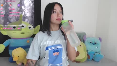 Snapshot of lyshana chatting on 02-10-25, 04:58 lyshana online show from 02-10-25, 04:58
