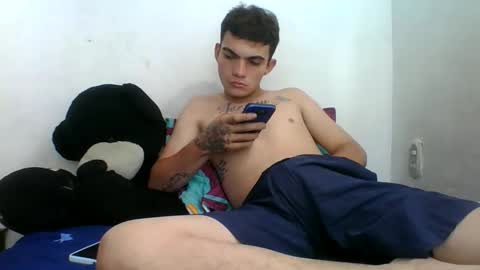 Snapshot of m0ntana777 chatting on 10-04-25, 10:35 m0ntana777 online show from 10-04-25, 10:35