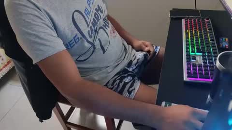 m0ren01995 online show from 05-31-26, 04:47