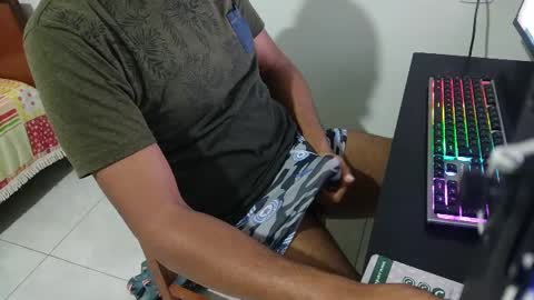 m0ren01995 online show from 07-06-26, 08:33
