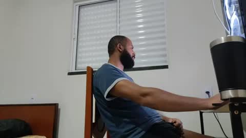 m0ren01995 online show from 07-18-26, 05:50