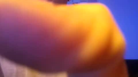 Snapshot of m1guele chatting on 11-15-25, 03:04 Fucklover online show from 11-15-25, 03:04