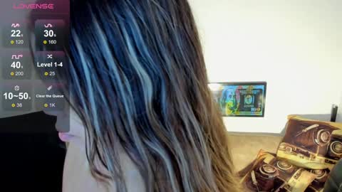 Snapshot of m1lk_choc chatting on 01-07-25, 02:41 Mila online show from 01-07-25, 02:41