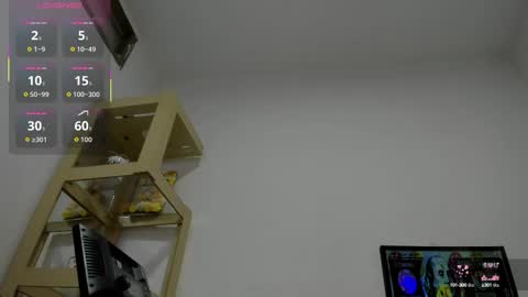 Snapshot of m1lk_choc chatting on 09-21-25, 02:51 Mila online show from 09-21-25, 02:51