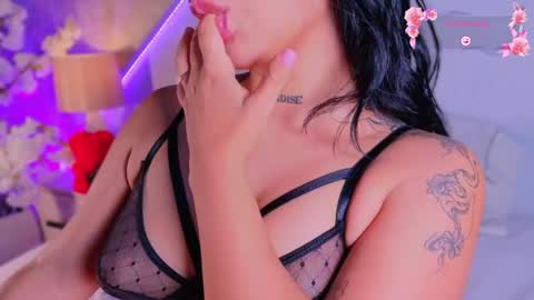 Snapshot of maaluuh chatting on 05-02-26, 05:18 Malu Lopez online show from 05-02-26, 05:18