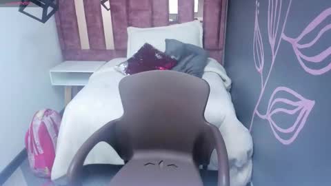 MABEL GRAY online show from 02-06-26, 11:57