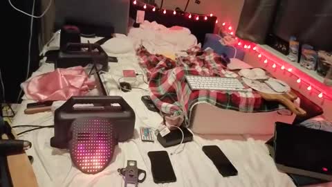 Snapshot of mac1119 chatting on 04-03-26, 05:38 mac1119 online show from 04-03-26, 05:38