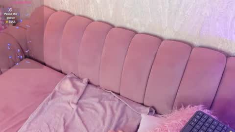 Maca online show from 09-25-25, 11:58